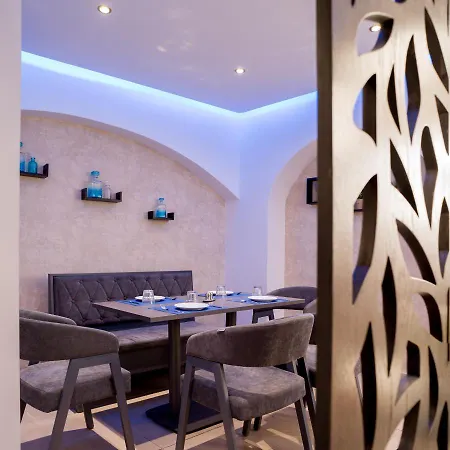 ダイダロス ホテル 4*