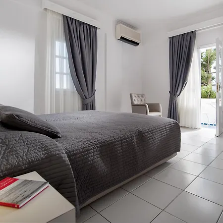 Daedalus Hotel