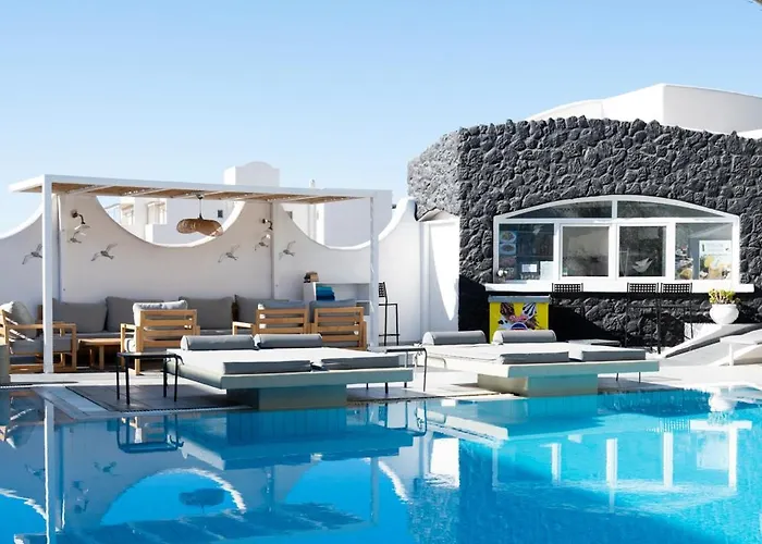 Daedalus Fira (Santorini)