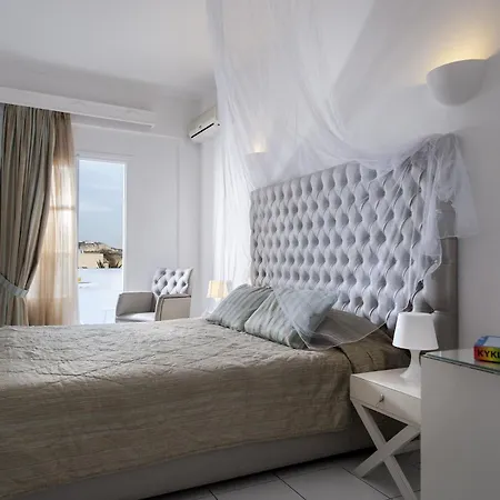 Daedalus 4* Fira (Santorini)