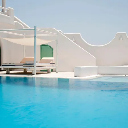 Daedalus 4* Fira (Santorini)