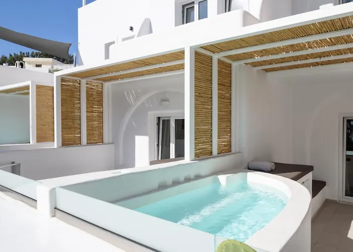 Daedalus 4* Fira (Santorini)