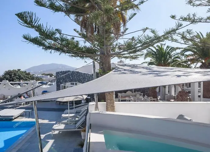 Daedalus Fira (Santorini)